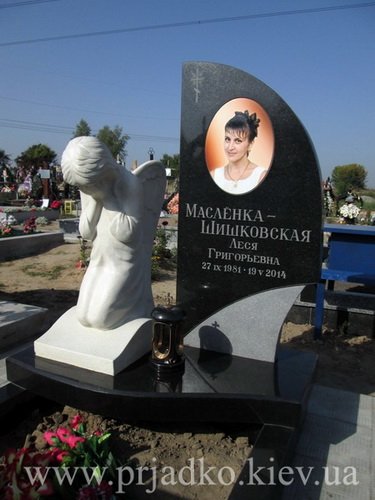 Скульптуры и памятники