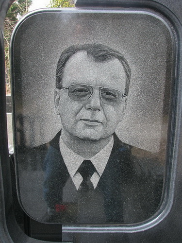 Фотография на памятнике