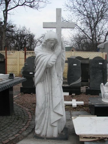 Скульптура на могилу