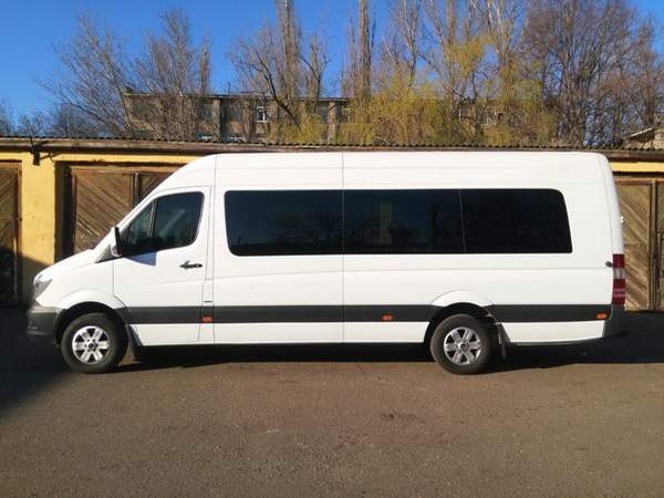 Автобус для ритуальных услуг