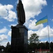Монументальная статуя из бронзы, высота 7 метров. Изготовление и продажа в Киеве. Цена монументальной скульптуры, согласно 3д проекта памятника.