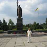 Производство монументальных исторических памятников архитектуры в Киеве. Фото установленной скульптуры Иоанна Путивльского в г. Путивль Сумской области.