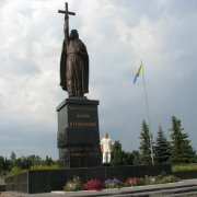 Изготовление исторических памятников архитектуры в монументальном исполнении. На фото установленная статуя из бронзы Иоанна Путивльского на центральной площади г. Путивль Сумской области.