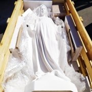 Доставка скульптуры по Украине сегодня. Отправка скульптуры по г. Киеву и Киевской области.