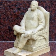 Создание проектов  скульптуры в Киеве класса ВИП. Первоначальное изготовление пластилиновой модели скульптуры с портретным сходством. Изготавливаем первичные макеты композиции - получаем, мраморные фигуры.