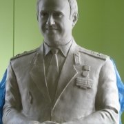 Бюсты для памятника