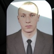 3д портрет на памятник в форме арки. Размеры портрета 3д: 35 х 50 см., доступная цена портрета 3д, от 4,5 тыс. грн. Изготовление объёмных портретов в Киеве, сроком 1 месяц.