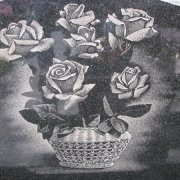 Картины на памятнике