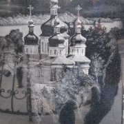 На фото пейзаж для памятника. Размер картины на памятнике - 60 х 90 см. Стоимость картины на памятнике - 3700 грн.