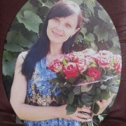 Цветной портрет на памятник молодой девушке. Фото цветного овала для памятника; размер овала на памятник 70 х 45 см., доступная цена цветного портрета 6 тыс. грн. Заказать портрет в цветном овале, можно в Ритуальной службе ЧП Прядко в Киеве. 