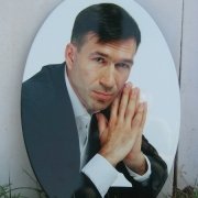 На фото цветной овал для памятника. Размер овала для памятника: 40 х 60 см. Доступная цена овала для памятника 4,6 тыс. грн.