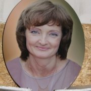 Фото женщины для памятника. Размер портрета для памятника: 30 х 40 см. Цена женского портрета для памятника - 3600 грн.