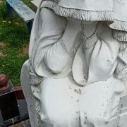 Заказать реставрацию скульптуры на кладбище - можно в офисе компании Александра Прядко в Киеве.