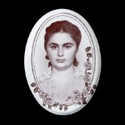 Медальон на памятник. Изготовление фотокерамики в Киеве. Размер медальона 13 х 18 см., стоимость ритуального овала для памятника  210 грн. Срок изготовления медальона 10 дней.