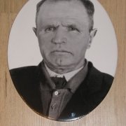 Овал на памятник фото; размер ритуального овала 24 х30 см. Доступная цена овала для памятника 1200 грн. Производство овалов для памятников с гарантией. 