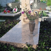 Установка памятника