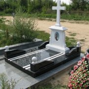 Фото мраморного памятника. Продажа мраморных памятников для кладбища. Цена памятника из белого мрамора - $4 тыс.
