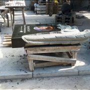 На фото памятник с фигурой ангела; изготовление барельефа ангела на памятнике. Доступная цена памятника с барельефом ангела, согласно разработанного проекта.