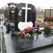 Памятник на двоих с ангелами; фото памятника на кладбище. Цена памятника с ангелами, согласно 3д проекта ритуального комплекса.