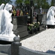 Фото памятника с ангелами. Высота ангела с тумбой - 140 см. Цена памятника с ангелами, согласно утверждённого 3д проекта.