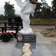 Памятники с ангелом на кладбище сегодня: оформление детской могилы статуей ангела. Ангел для памятника после установки; гарантия на памятник с ангелом сегодня 10 лет. Купить скульптуру ангела к памятнику можно на складе в Киеве.