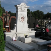 ВИП памятник из белого мрамора фото. Изготовление мраморных памятников ВИП класса; собственное производство в Киеве.