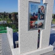 Фотостекло коллаж. Обратная сторона памятника на одного человека.