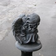 Фото ангела из бетона на памятник. Продажа ангелов из бетона для памятников; доступная цена скульптуры в Киеве 9 тыс. грн.
