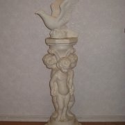 Голубь для памятника. Скульптура голубя на колонне.