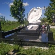 Цена скульптуры для памятника - доступна. Фото скульптуры из мрамора.