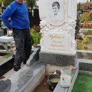Заказать памятник из мрамора - можно в Магазине Ритуальной скульптуры в Киеве.