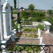 Продажа памятников из белого мрамора в Киеве. Высококачественный белый мрамор для изготовления памятников с гарантией 10 лет.