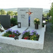 Памятник из белого гранита на двоих. Фото памятника из белого гранита на двоих. Цена памятника в Киеве - согласно проекту.