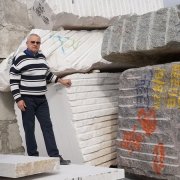 Фото мраморных блоков большого размера. Стоимость блока мрамора - доступна.