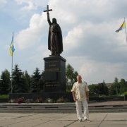 Фото современной бронзовой скульптуры. Заказ современной скульптуры - с сайта: https://www.prjadko.kiev.ua