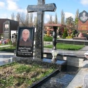 Заказать крест из гранита для памятника - можно с нашего сайта: https://www.prjadko.kiev.ua