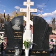 Памятники с крестом