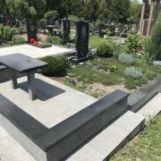 Цоколь из гранита на кладбище. Размеры - согласно проекта.