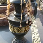 Вазы из гранита, ритуальные шары