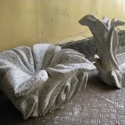 Вазы из гранита, ритуальные шары