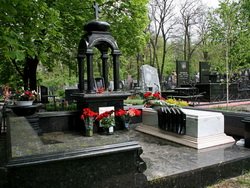 Элитные памятники