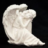 Купить ангела для памятника - можно в Магазине Ритуальной скульптуры в Киеве.