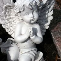 Скульптура ангела фото. Производство ангелов для памятника в Киеве.