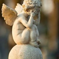 Купить скульптуру младенца для памятника - можно с сайта: https://www.prjadko.kiev.ua/skulptura.html