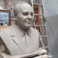 Скульптура  для мужчины. Изготовление мужского бюста в глине.