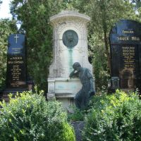 Создание скульптуры мужчине. Скульптура скорбящего мужчины.