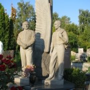 Меморіальна скульптура.23