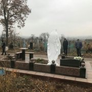 Нова скульптура.114
