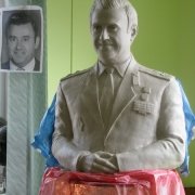 Бюст для пам'ятника.26