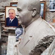 Бюст для пам'ятника.20